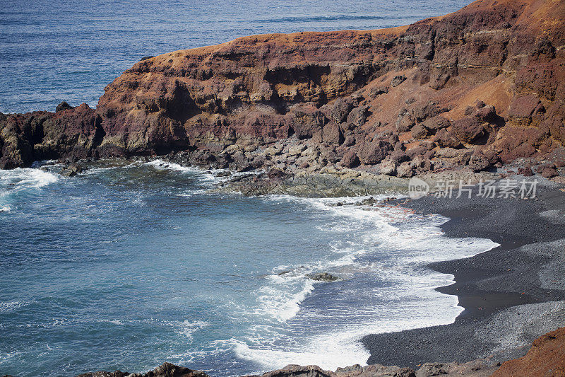 野生火山海滩