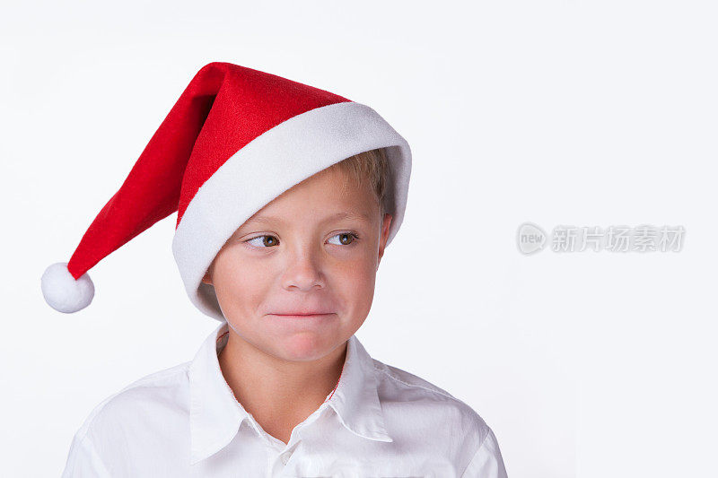 戴圣诞帽的男孩