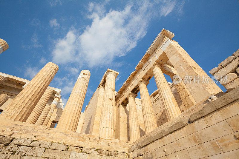 雅典卫城——雅典纪念碑
