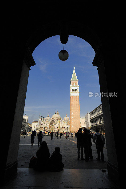 圣马可广场和威尼斯钟楼。