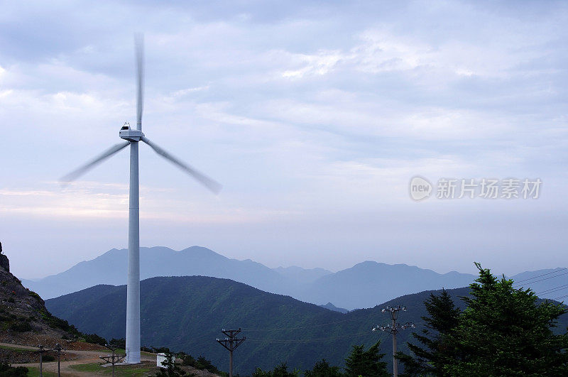 峰日出风车