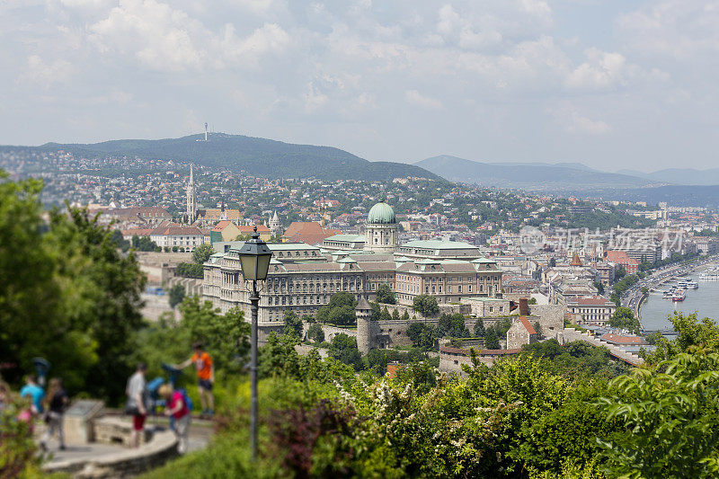 白天在布达佩斯的西塔德拉瞭望台