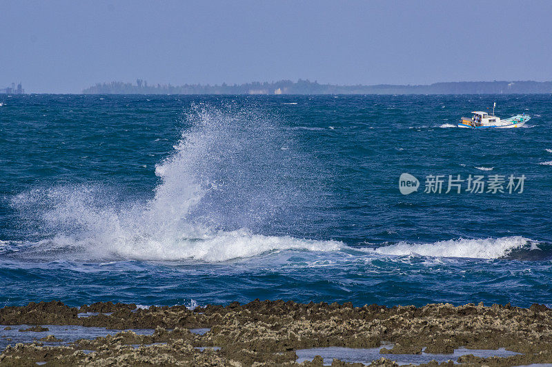 美丽的冲绳海洋，冬天