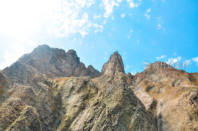 山脉景观，卡拉达格岩石在克里米亚