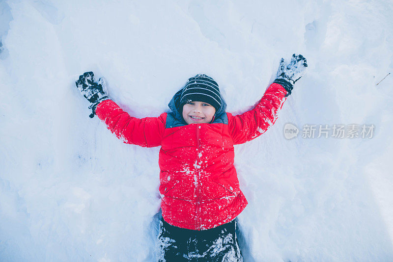 雪中的小天使