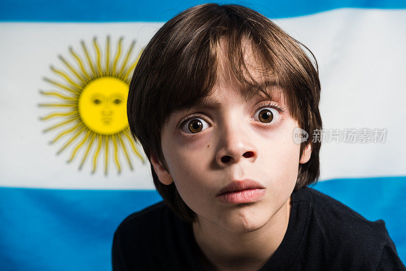 阿根廷男孩质疑