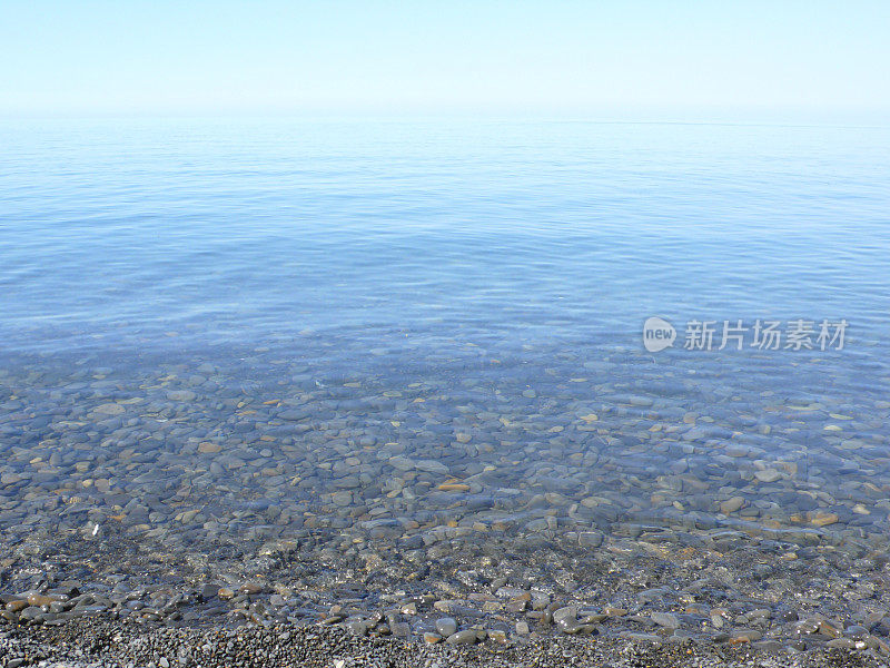 平滑的光运动模糊的海景