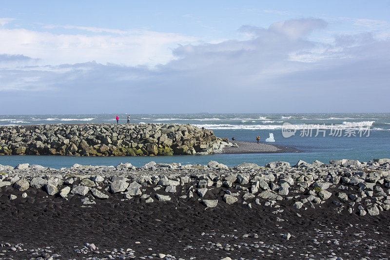 Jökulsárlón冰川泻湖海滩和码头，冰岛欧洲