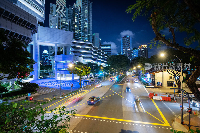 新加坡夜晚的城市景观