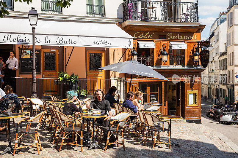 蒙马特山庄的传统餐厅。法国巴黎