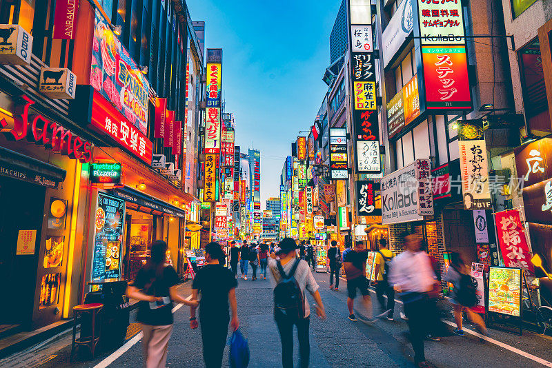 日本东京新宿区的歌舞伎町