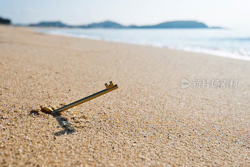 沙子里的旧钥匙
