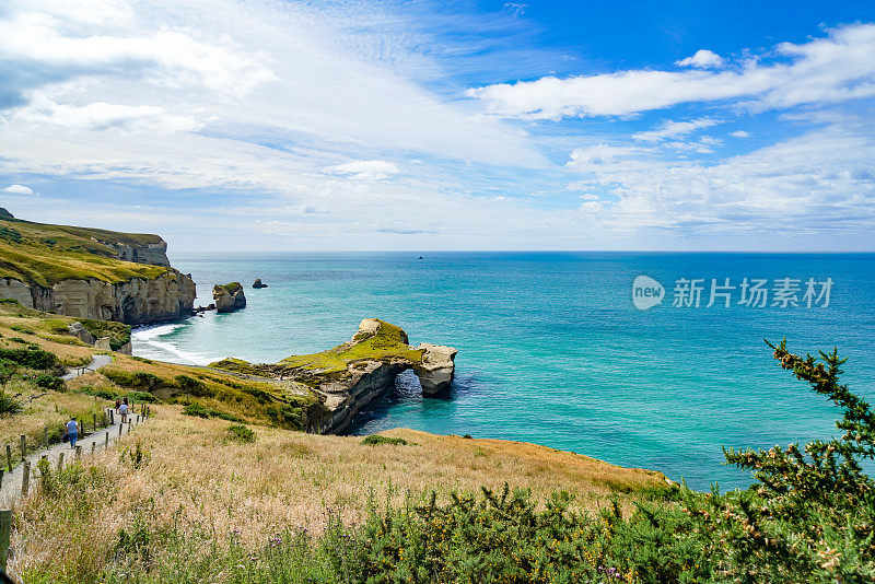 隧道海滩在新西兰南岛，达尼丁，新西兰