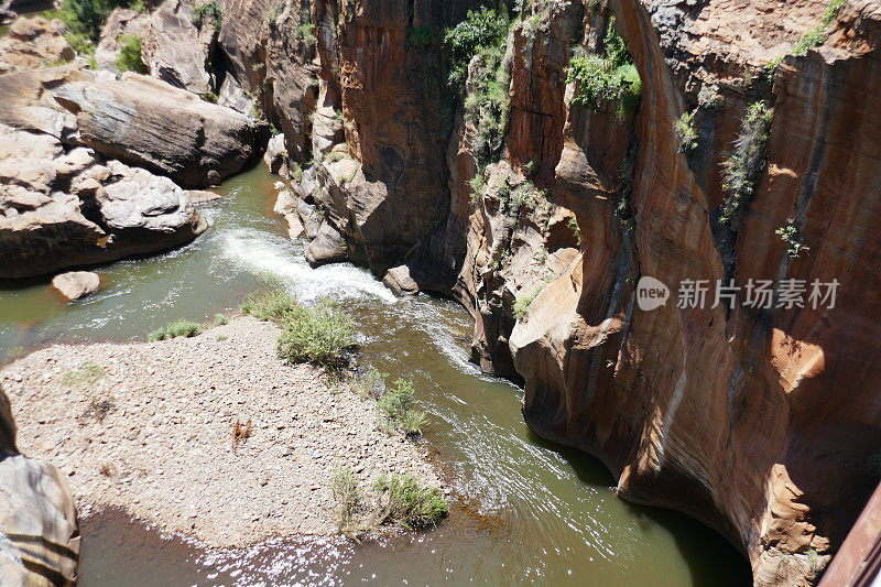 南非的布莱德河峡谷自然保护区