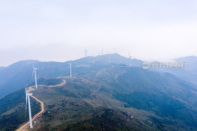 风力发电大面积分布在山区