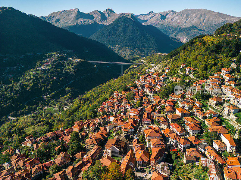 镇在山区。梅索沃，伊庇鲁斯，北希腊