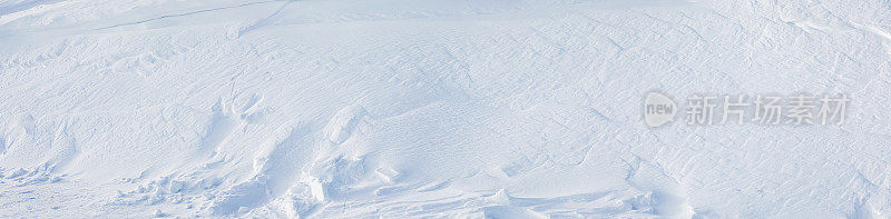 完美的清新粉雪质感高山冬季景观欧洲阿尔卑斯滑雪场