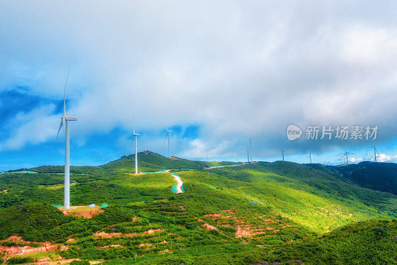 风力发电大面积分布在山区