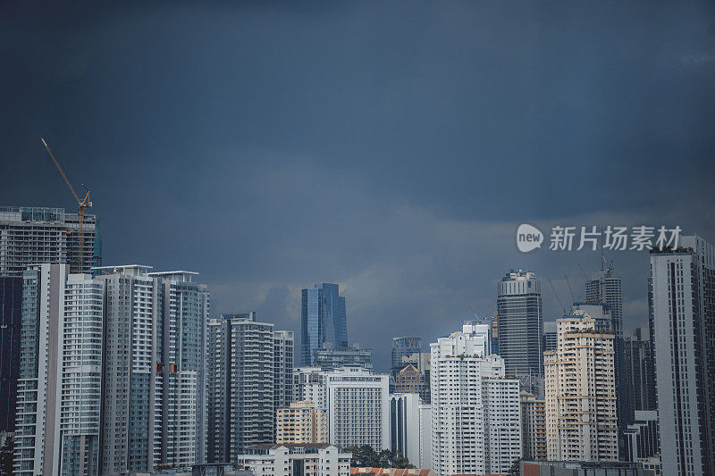 吉隆坡阴天多云的城市景观