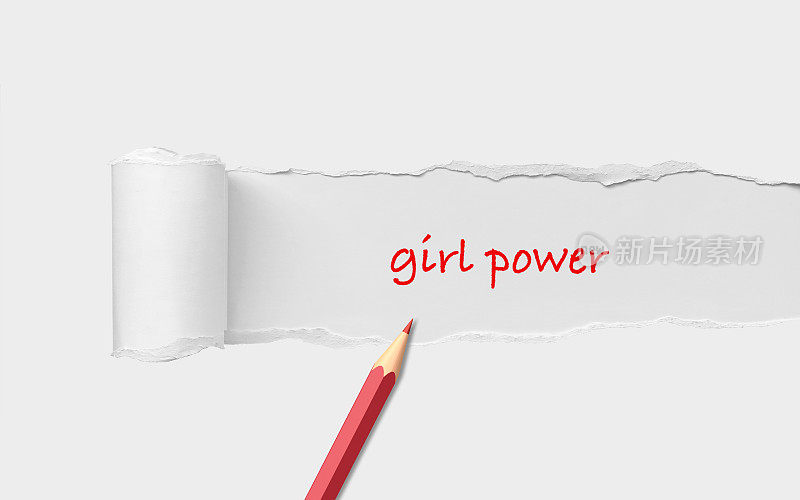 用红铅笔写在撕碎的白纸上的女孩力量