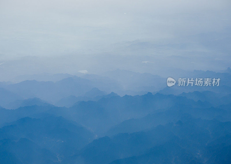 大雾山背景