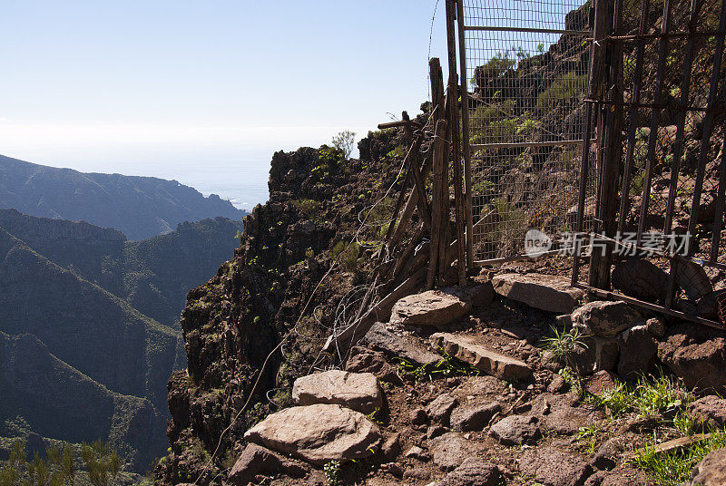 门高高于马斯卡峡谷在加那利岛特内里费