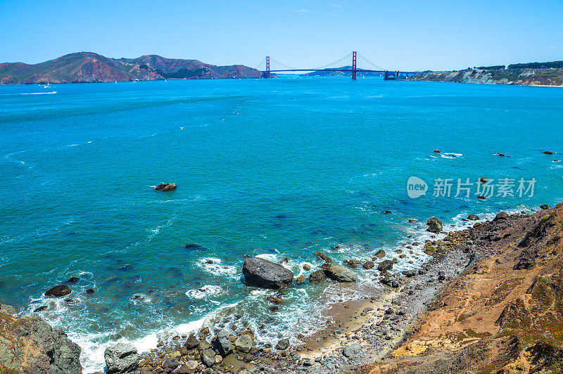 从陆端步道眺望金门大桥的美景