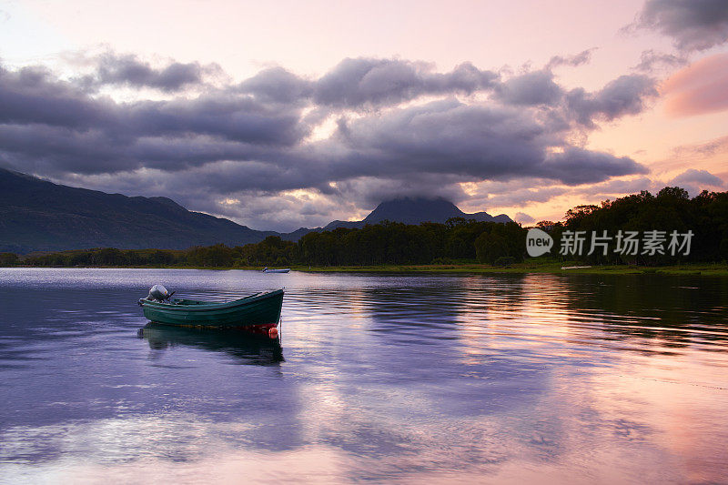 马雷湖风景优美