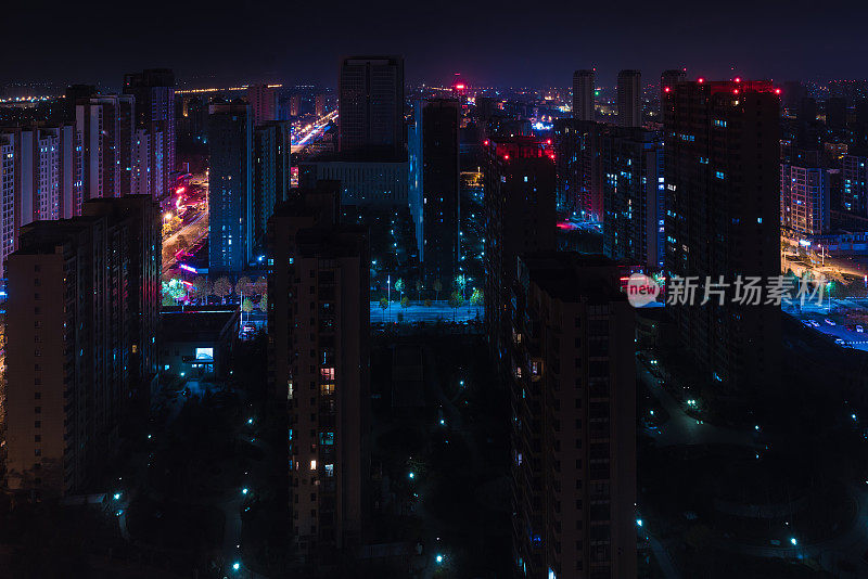 青岛摩天大楼的夜晚