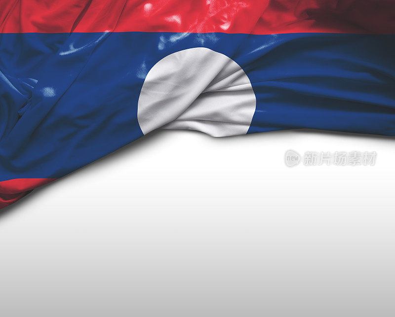 老挝挥舞着国旗