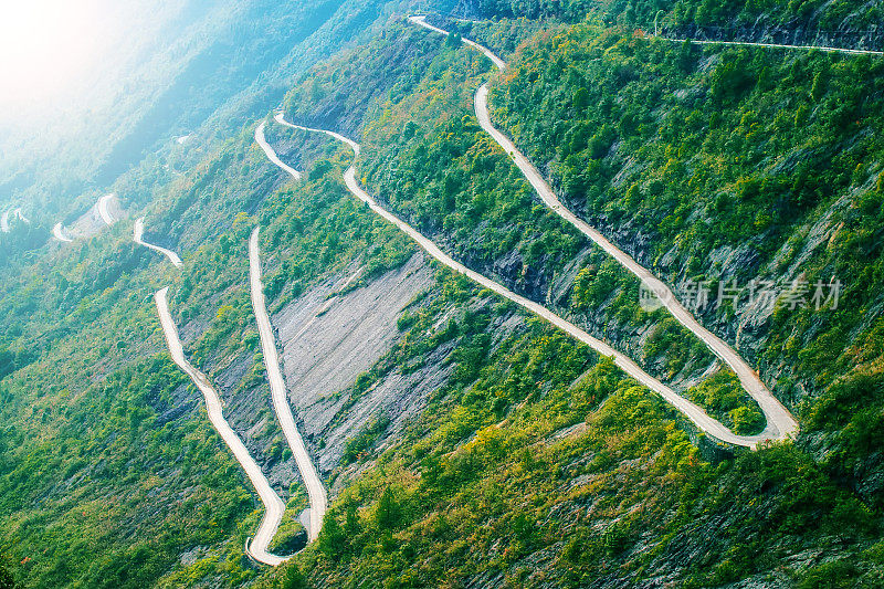 山区弯道