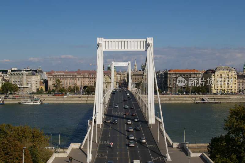 布达佩斯-埃尔萨贝特桥