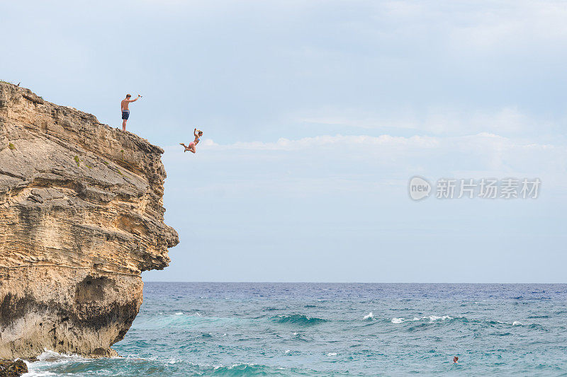 夏威夷悬崖跳