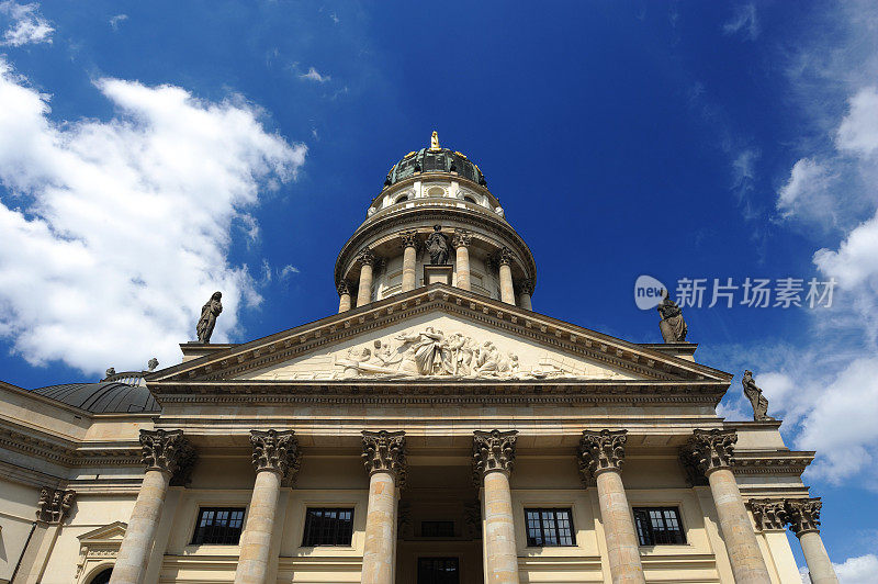 柏林宪兵市场底部的德国圆顶