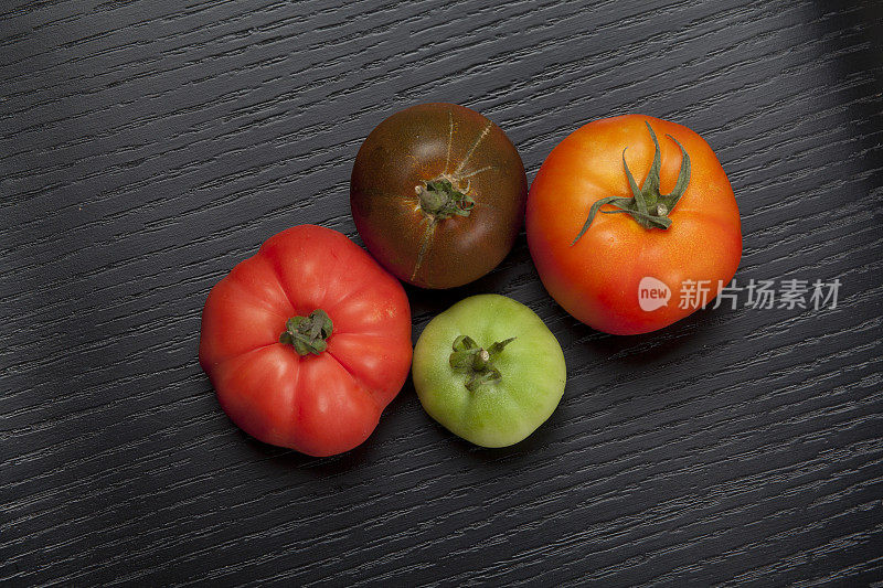 新鲜Tomatos