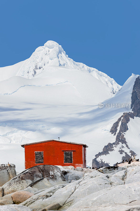 南极小屋勒梅尔海峡雪山