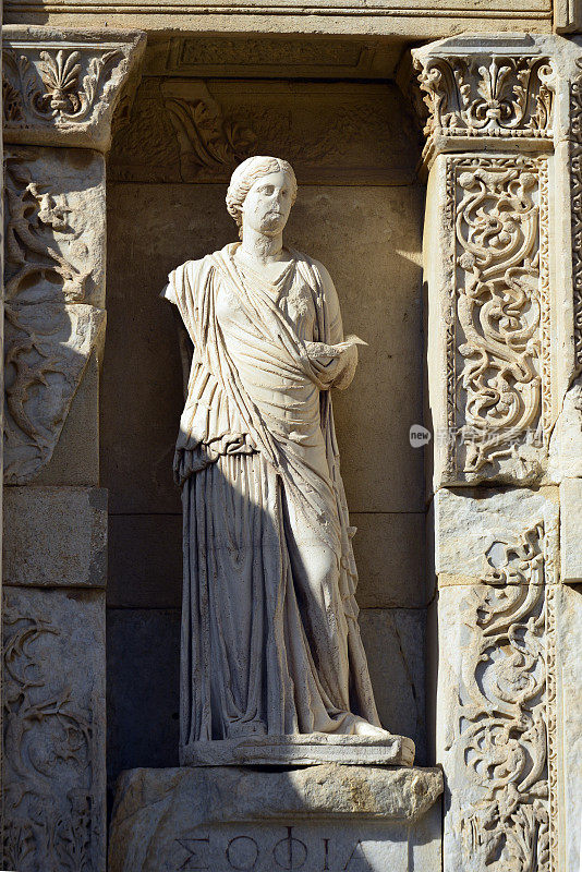 索菲娅的雕像