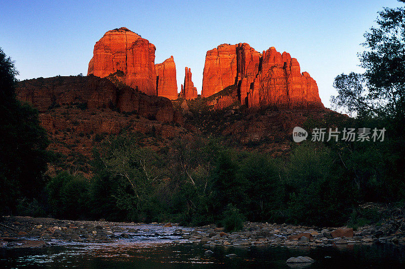 橡树溪峡谷的大教堂岩石