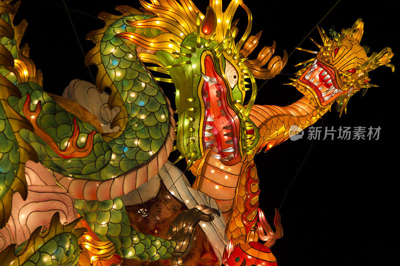 亚洲纸灯笼，蛇和龙的形式
