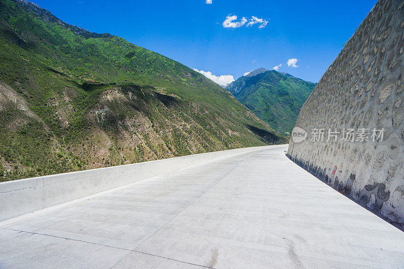 前进的道路