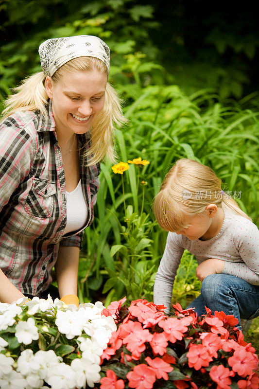 儿童和妇女园艺花卉生活方式