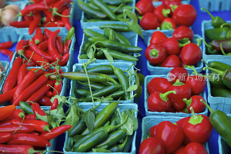 农贸市场上的辣椒