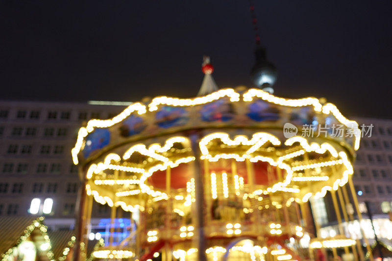 柏林圣诞旋转木马在亚历山大广场