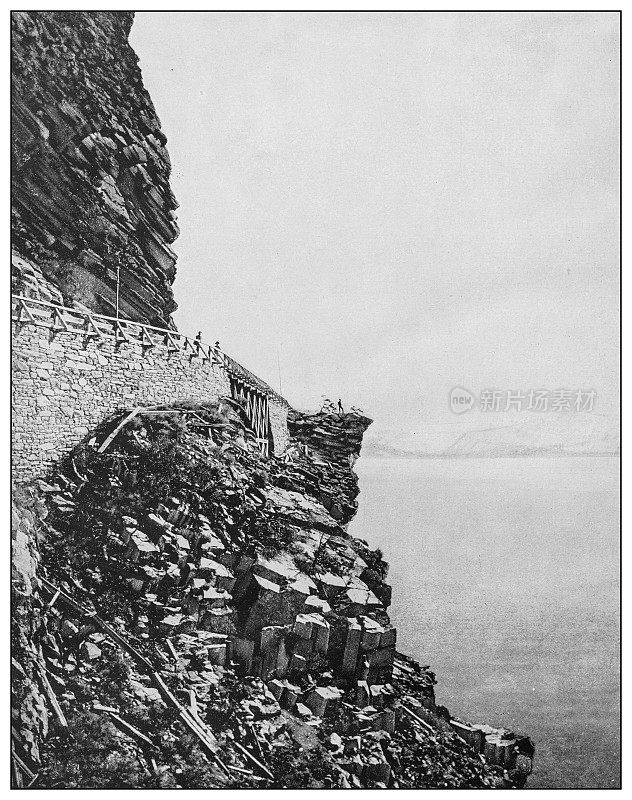 美国的古董黑白照片:太浩湖和洞穴岩石