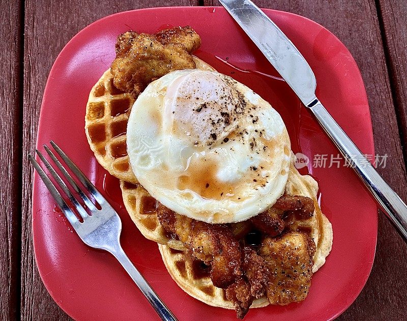 鸡和蛋奶烘饼