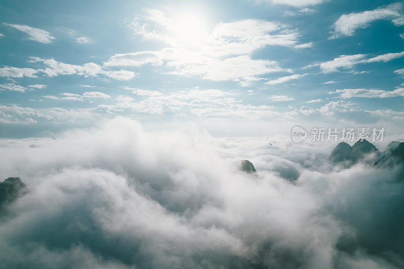 桂林阳朔县雾天大景观鸟瞰图