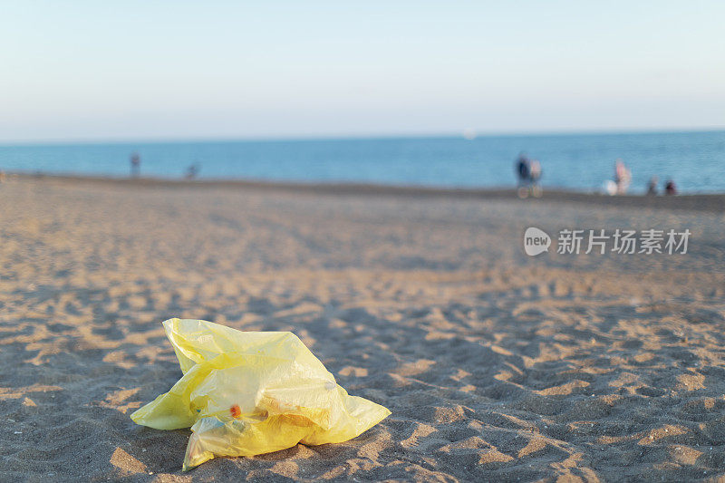 海滩垃圾