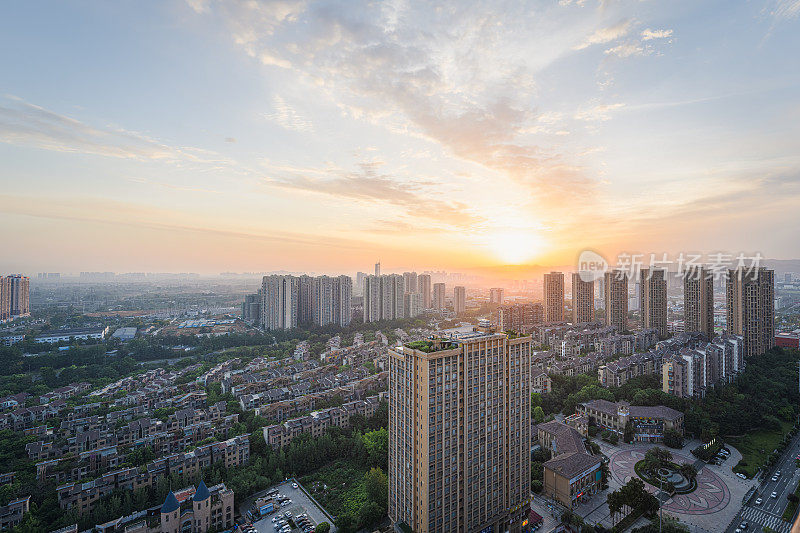 日落成都住宅楼