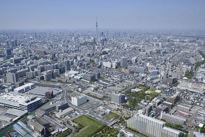 南岛町站从南侧向天空树塔的航拍视图，Koto，东京