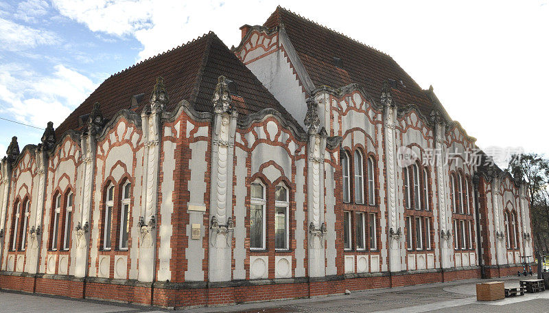 旧赌场的历史新艺术建筑，Medjimurje地区。工会大厦是1903年以匈牙利新艺术风格用商人资金建造的